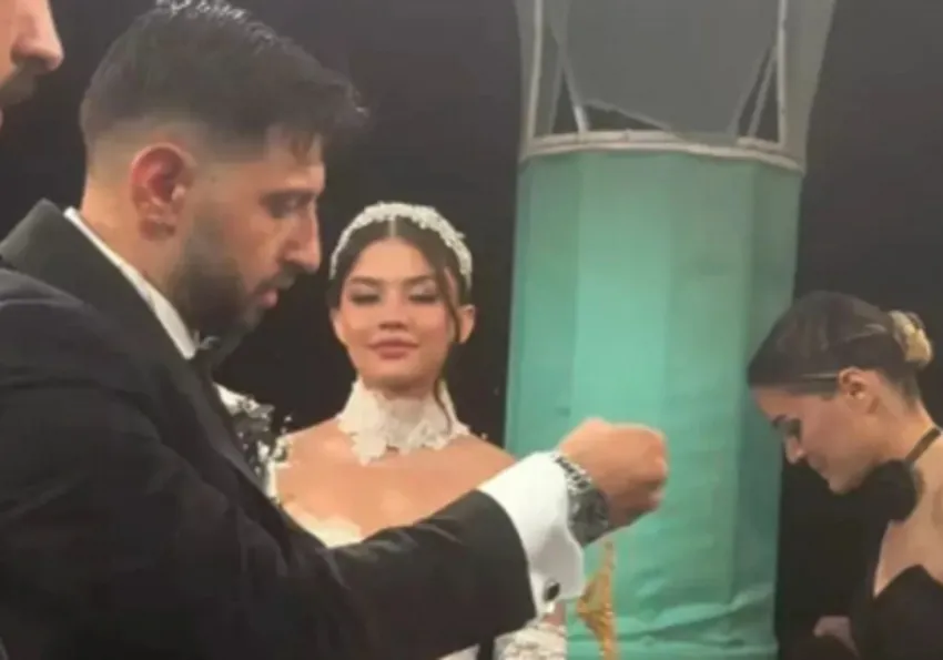 Burak Bulut ve Eda Sakız evlendi